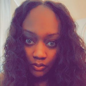 Meet your Posher, Suena